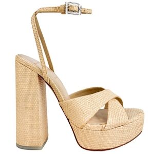 Sz 41 NIB Black Suede heels